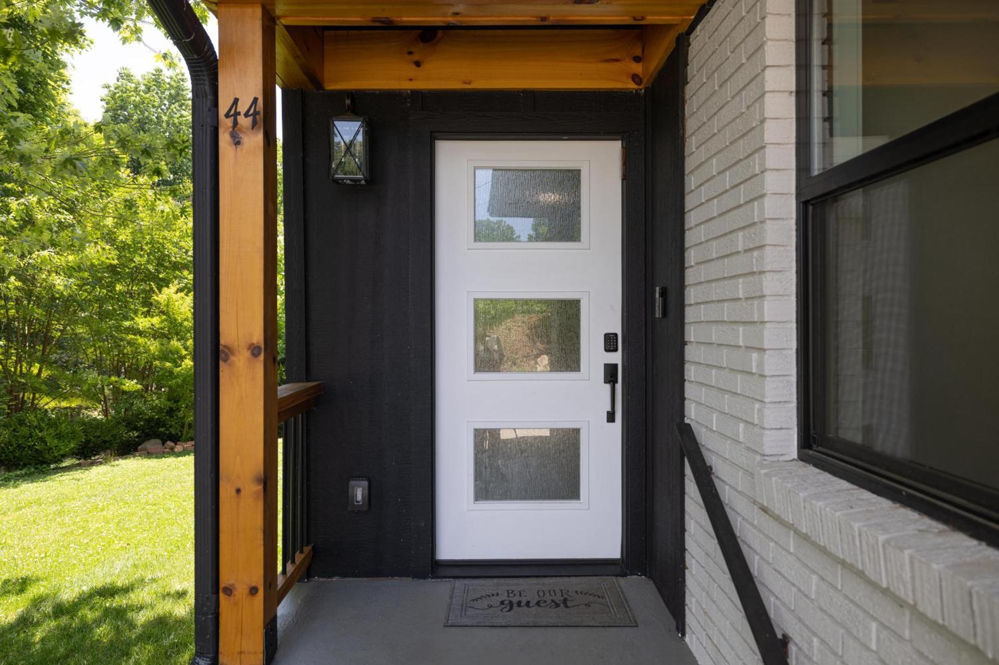 Mid-Century Modern Impeccable Remodel With Hot Tub Villa Asheville Exterior photo